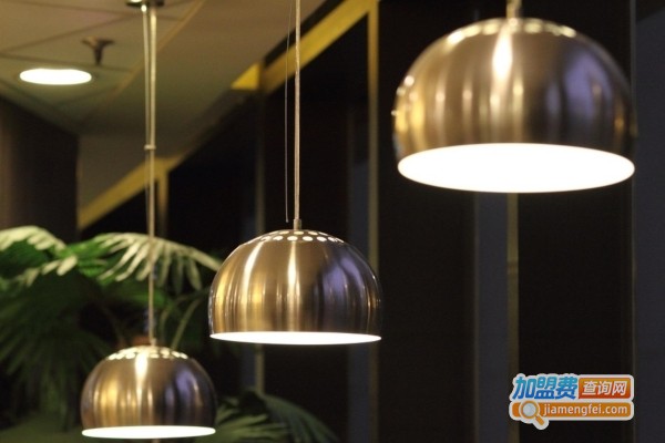 耀伟灯饰加盟费