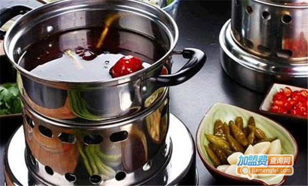 七里八乡自助火锅加盟店