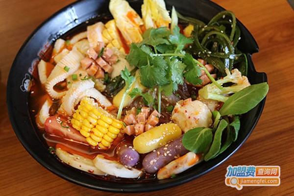 小春风麻辣烫店加盟费