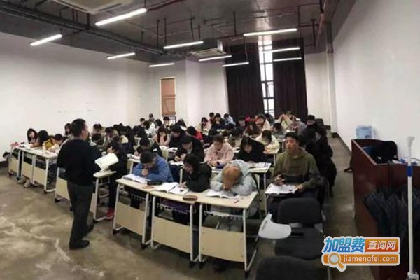 环宇教育加盟费