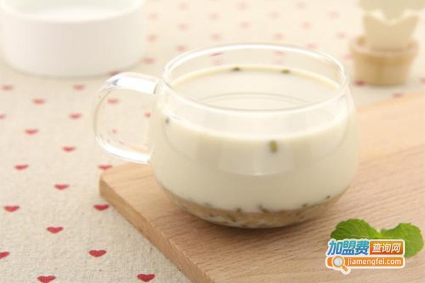 宽厚里的DIY奶茶—氖茶加盟费