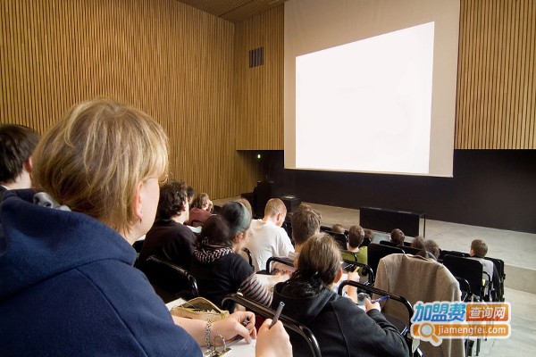 成功教育加盟费