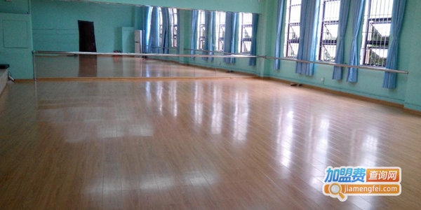 topking舞蹈工作室