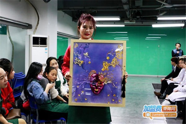 夏杨时尚教育加盟费