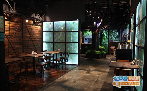 乌巢比萨加盟费