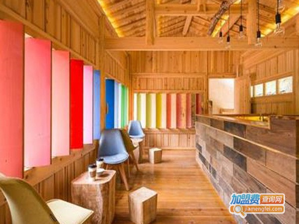 彩云涂料加盟费