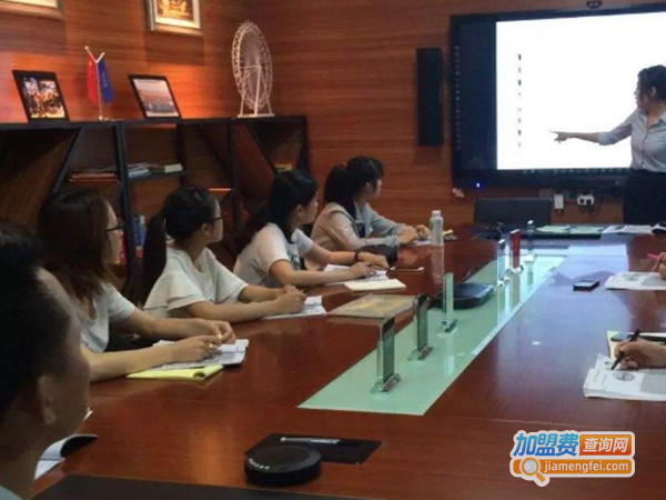 德聪商务英语加盟费