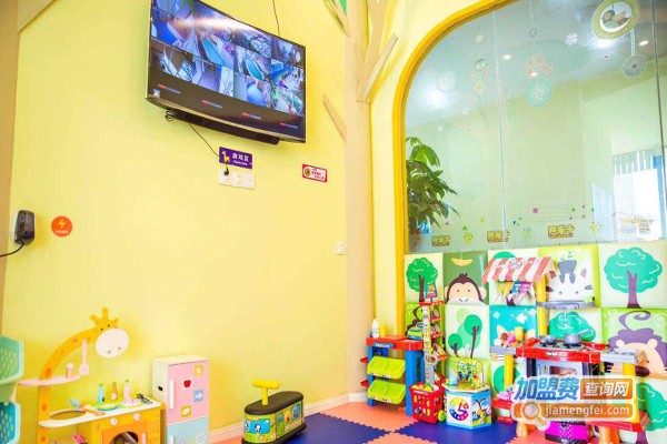 卡米熊儿童水育早教加盟费