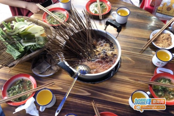 锑锅麻辣烫加盟费