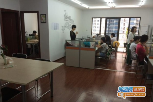 夺冠魔方小程序加盟费