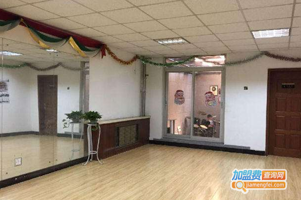 冠英培训加盟费