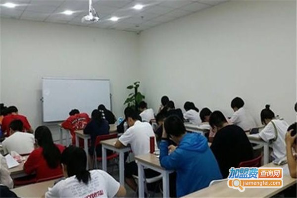 灌木丛教育加盟费