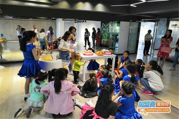 语之杰艺术培训加盟