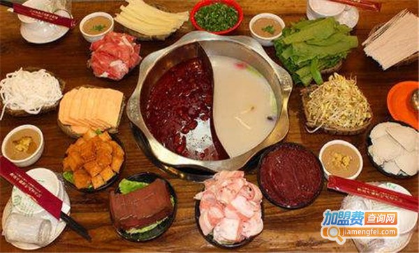 涵涵小板凳火锅加盟