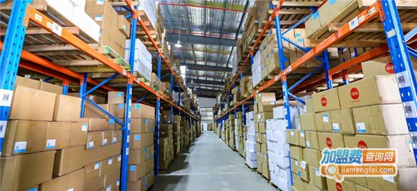 云仓百货加盟费