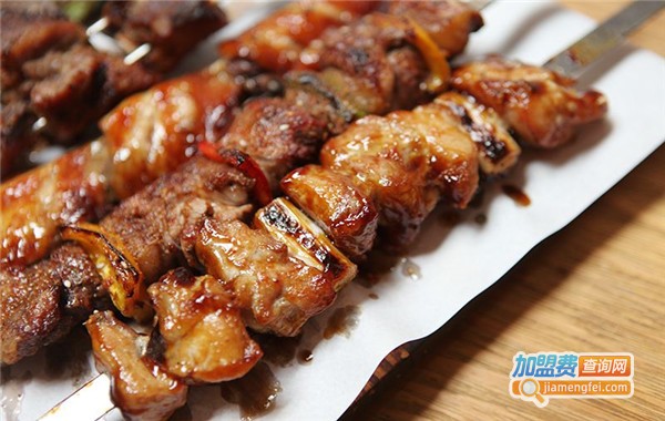 李疯子烤牛蛙烧烤店加盟费