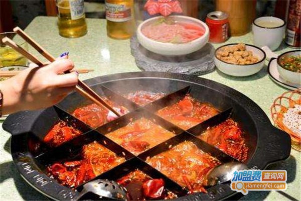 山城小农女火锅加盟费