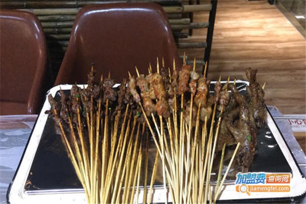 肆味食铺•小炉子烧烤加盟费