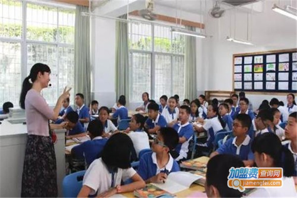 北京龙华教育加盟费