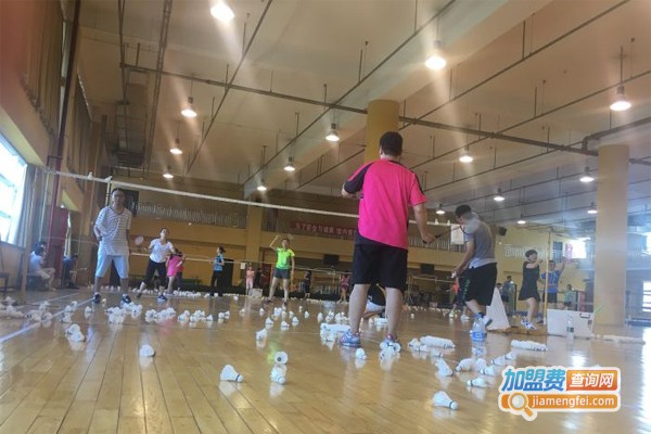 姐妹花羽毛球培训加盟费