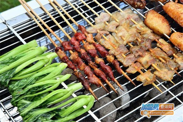 三林新疆烤肉路边摊