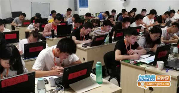 华东华通教育加盟费