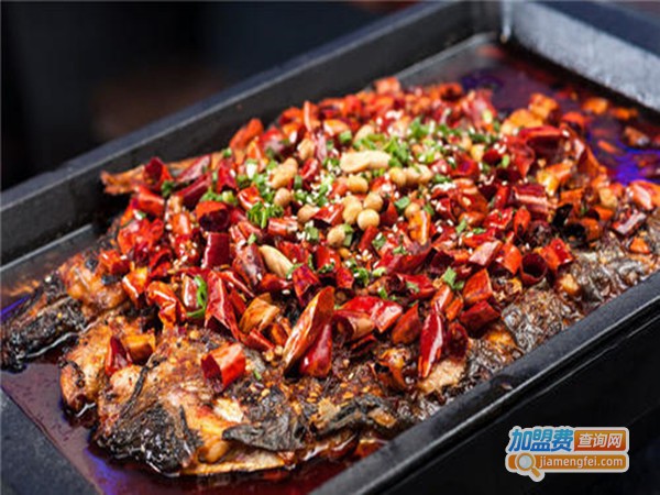 渔跃在线时尚烤鱼加盟门店