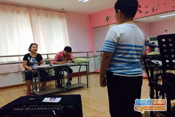 美喉王声乐教室加盟费