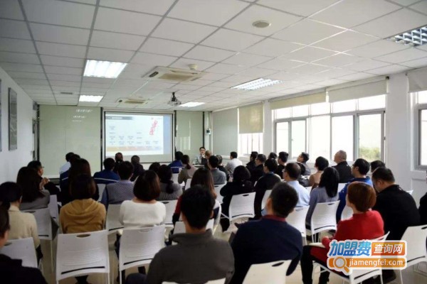 凯艺教育加盟费