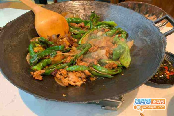 辣椒炒肉易小厨加盟