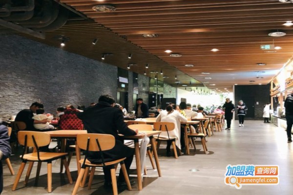 老咬口甏肉焖菜加盟店