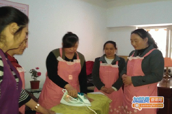 通鸣家政加盟费