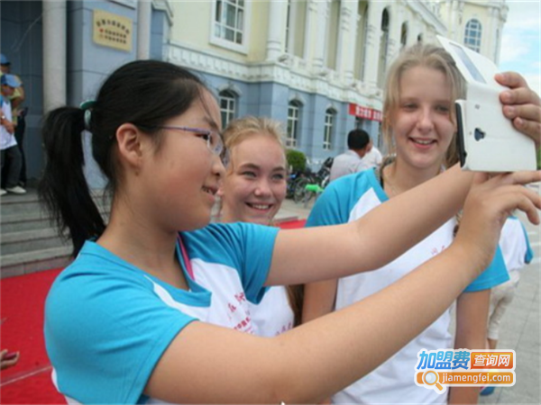 华胄教育加盟费