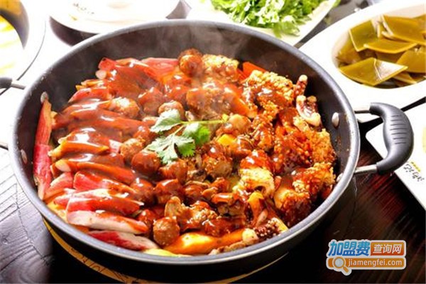 黄记煌三汁焖锅加盟费