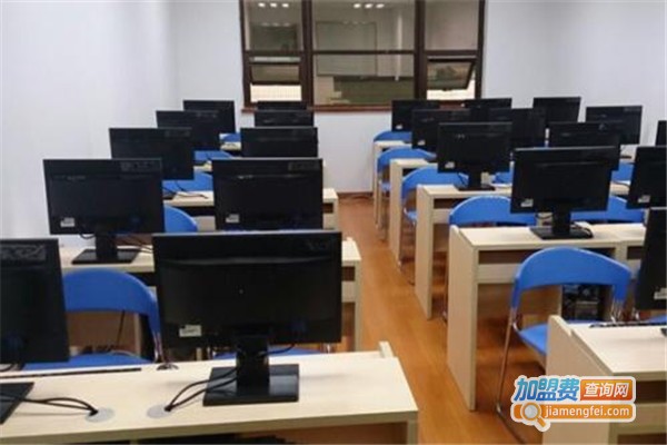 鸿鹄电脑培训加盟费