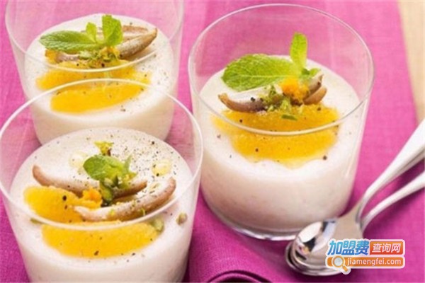 左转九十度茶饮加盟费