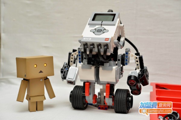 领越乐高机器人加盟费