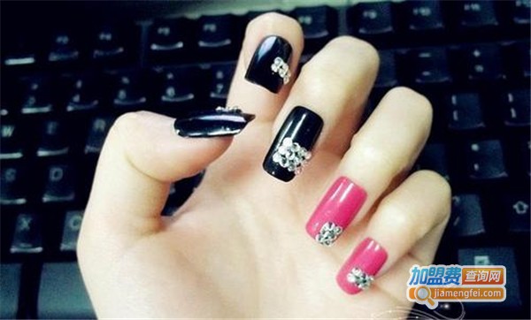 彭老师美甲加盟费