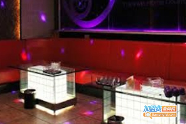 天地人盈KTV加盟费