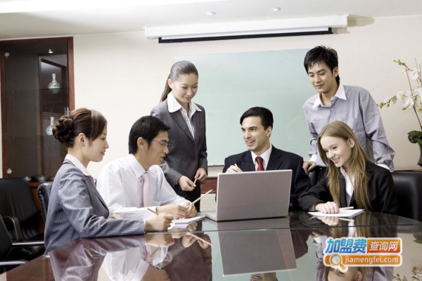 现代商务培训加盟费