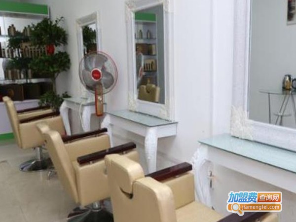 【齐既生发养发育发馆加盟】开店加盟齐既生发养发育发馆轻松赚钱生意好！