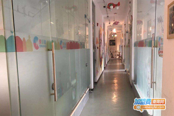 璨乐绘少儿美术加盟费