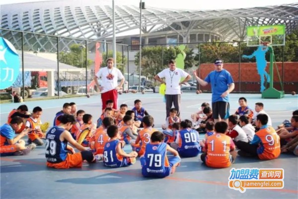 五星篮球训练营加盟费