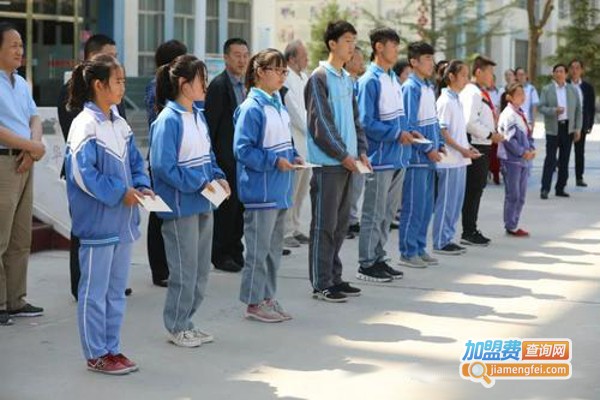 鸿勋教育加盟费