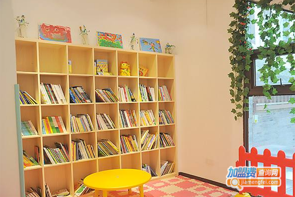 璨乐绘少儿美术加盟费