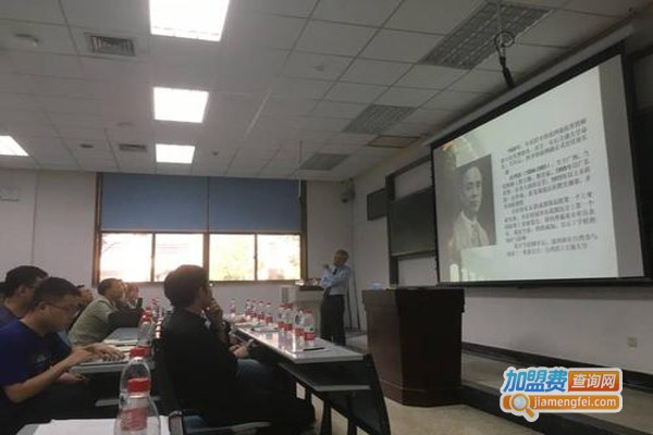 鸿勋教育加盟费