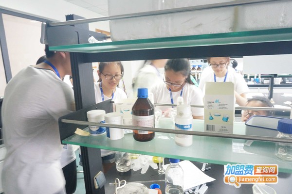 艾俊教育加盟费