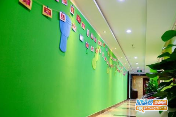 龙泽教育培训中心加盟费