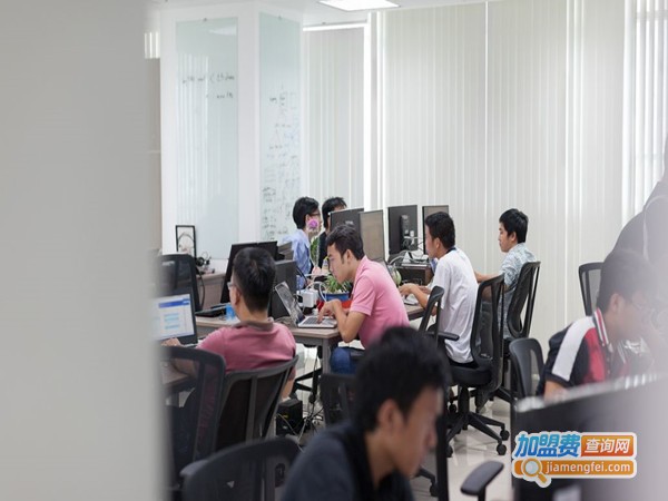 新华人培训加盟门店