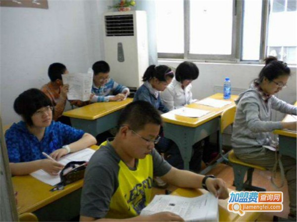 李大伟教育加盟费